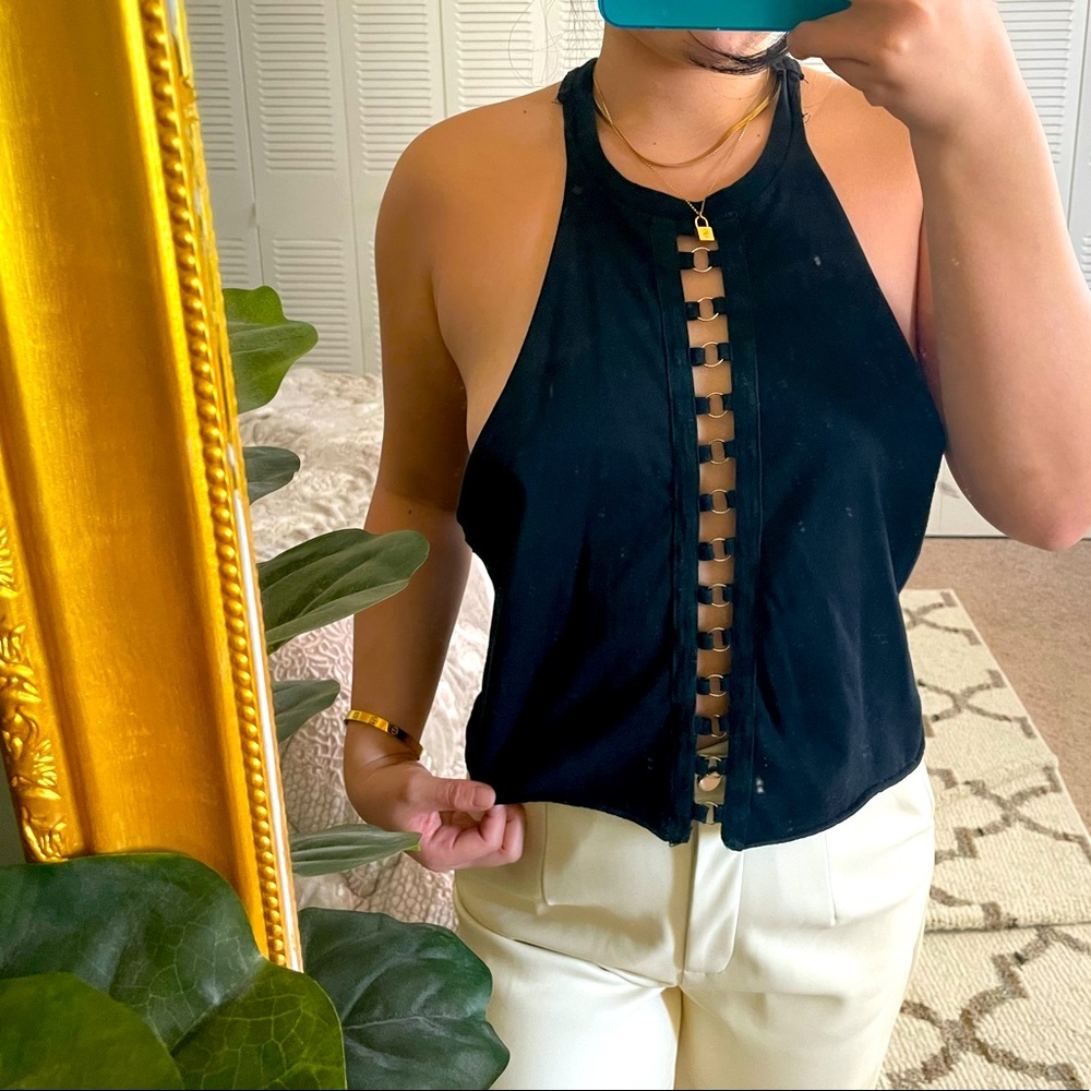 Split metal circle tank top